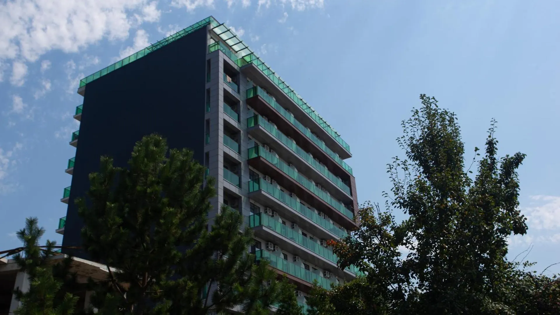 Dreamside Aparthotel Чакви